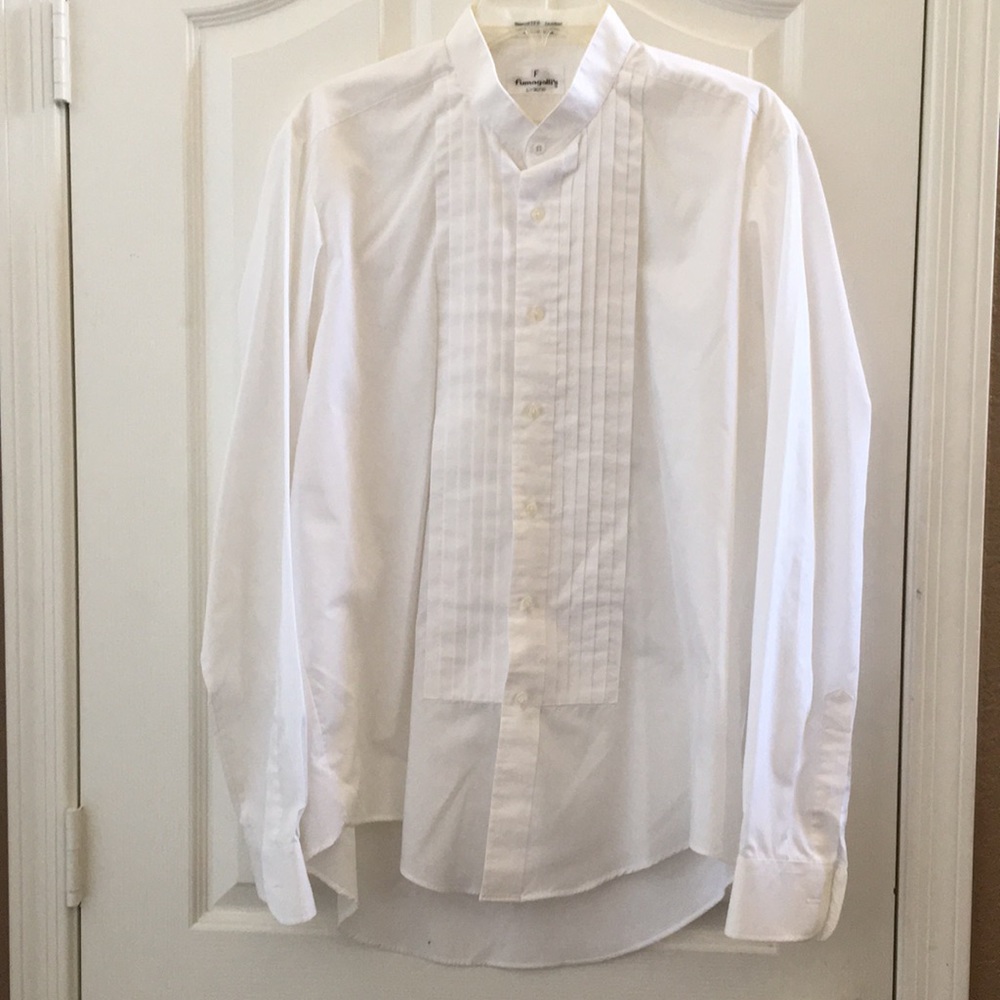 FINAL MARKDOWN Men’s fumagalli tuxedo shirt large 36/37